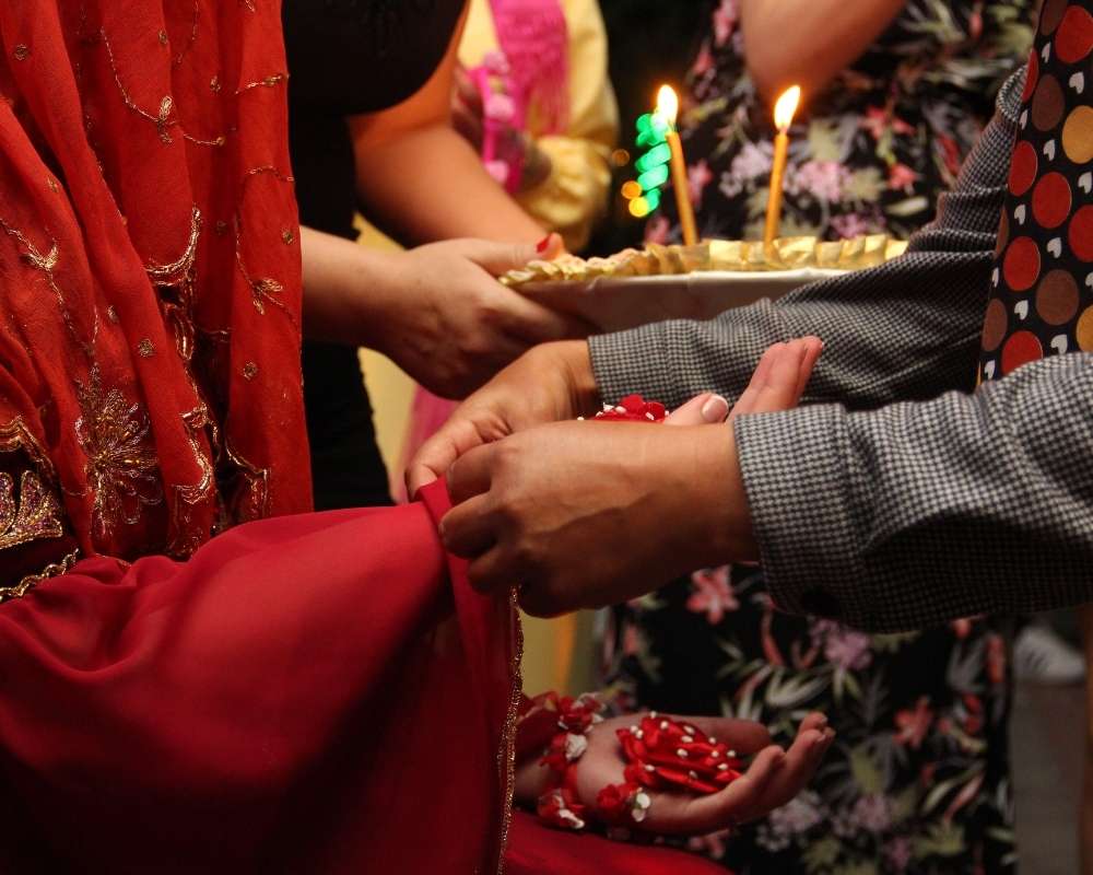 החינה ביהדות: הכל על המנהג המסורתי שלפני החתונה